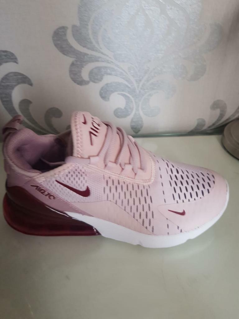 ladies nike air 270